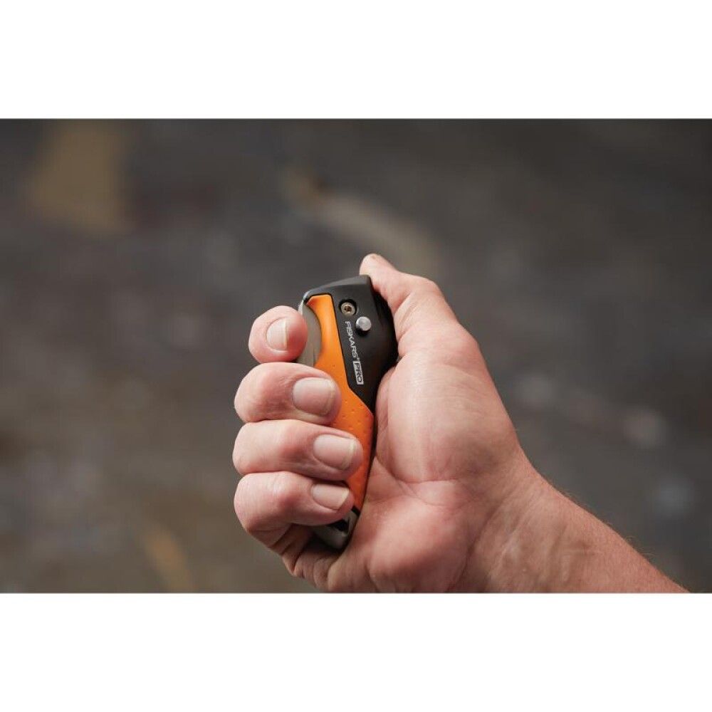 Taittuva mattoveitsi Fiskars Pro CarbonMax™