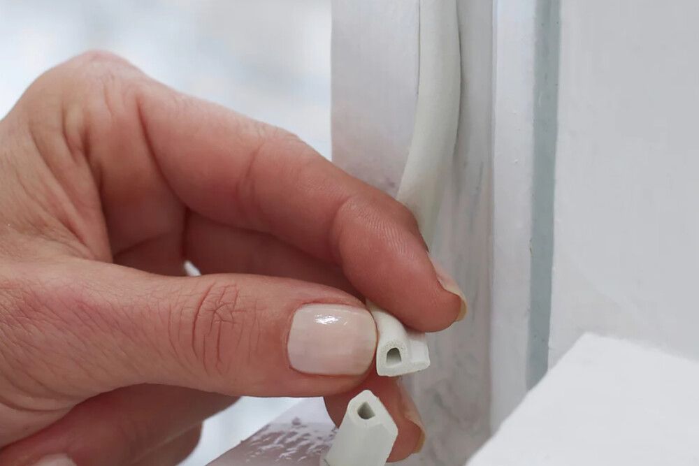 Ikkunatiiviste tesamoll® P-profiili valkoinen 6 m x 9 mm x 5,5 mm