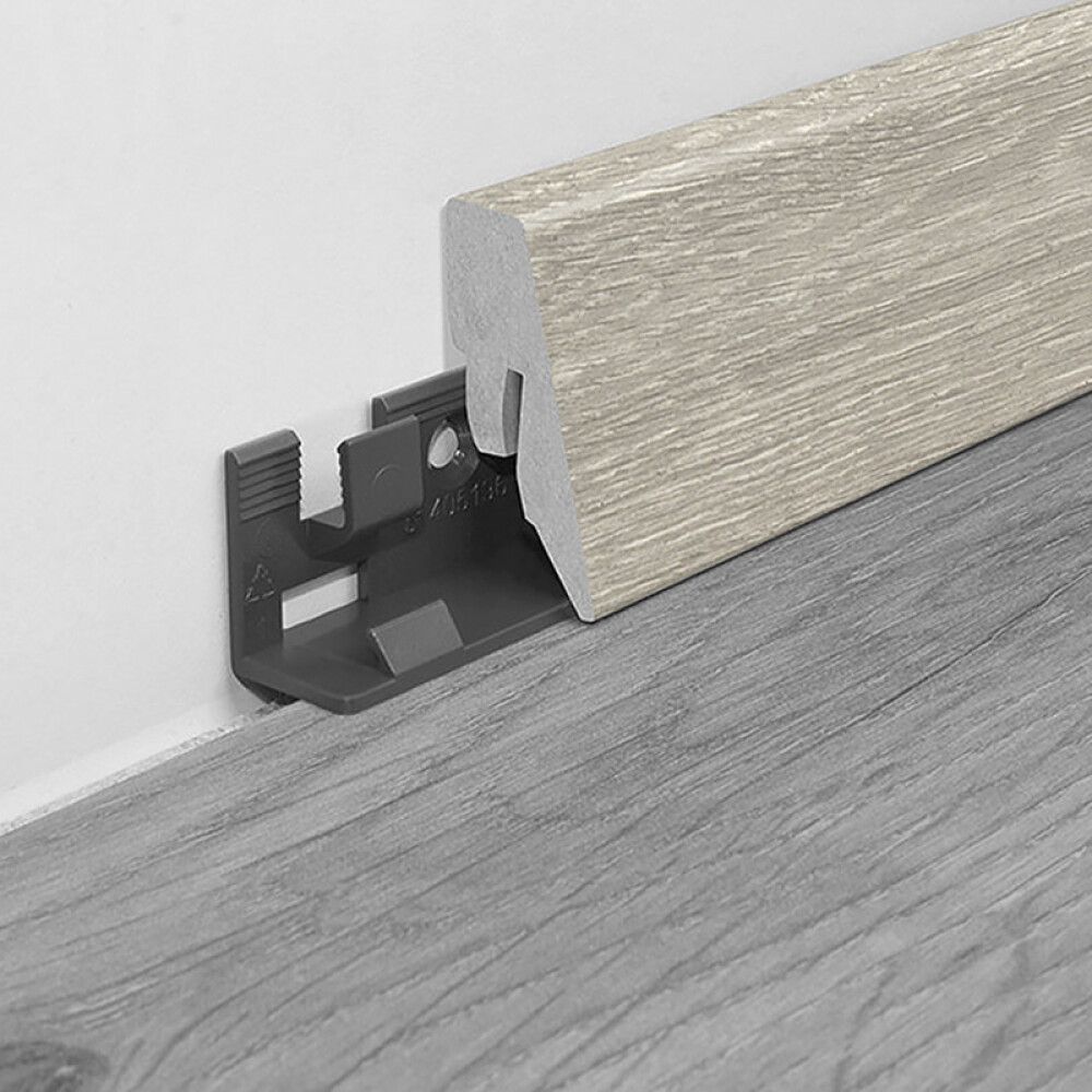 Jalkalista Logoclic  K40 C Tammi Alba MDF 19 x 40 x 2600 mm