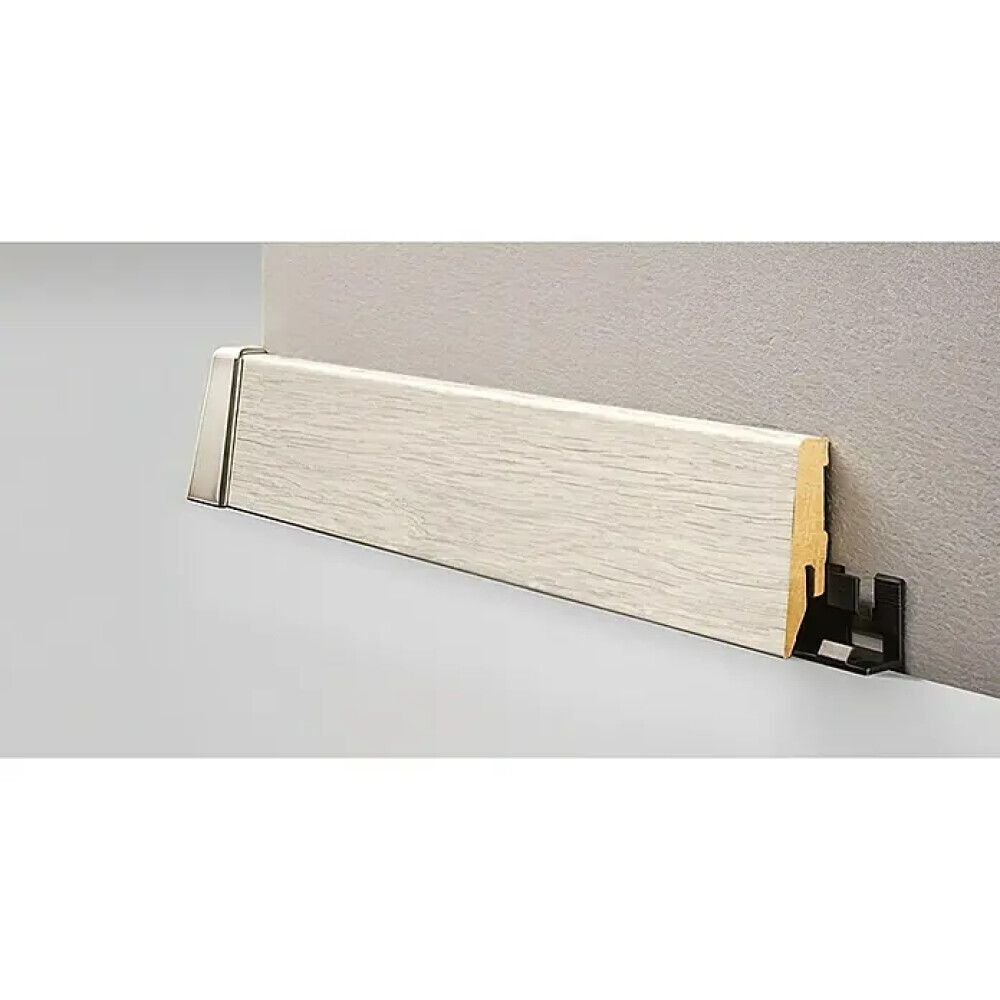 Jalkalista Logoclic  K40 C Tammi Bastogne MDF 19 x 40 x 2600 mm