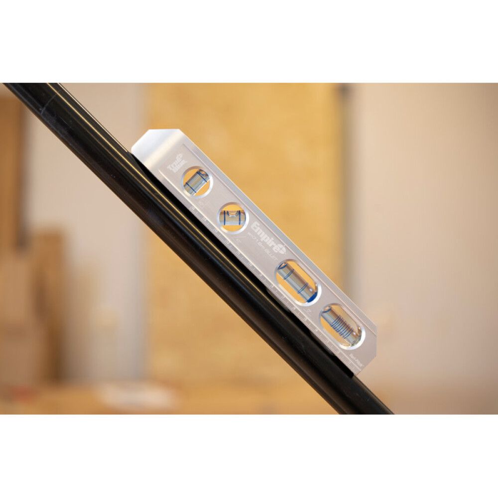 Torpedovesivaaka Empire True Blue 200 mm