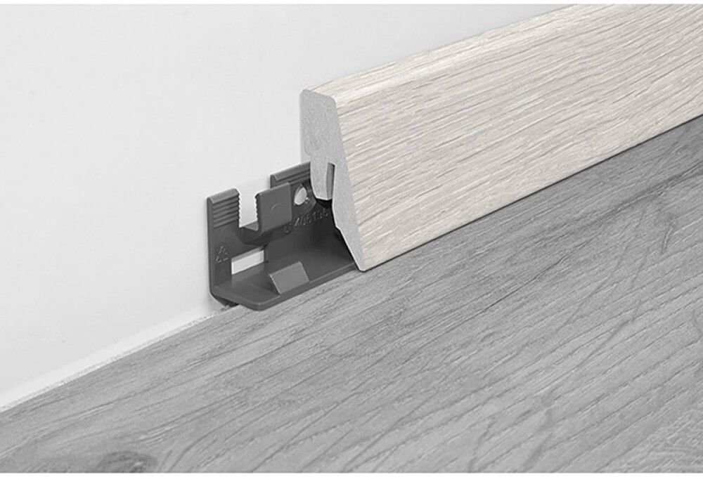 Jalkalista Logoclic K40 C Tammi Noville MDF 19 x 40 x 2600 mm