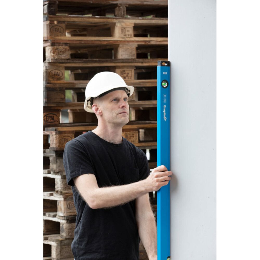 Kevyt vesivaaka Empire 1820 mm