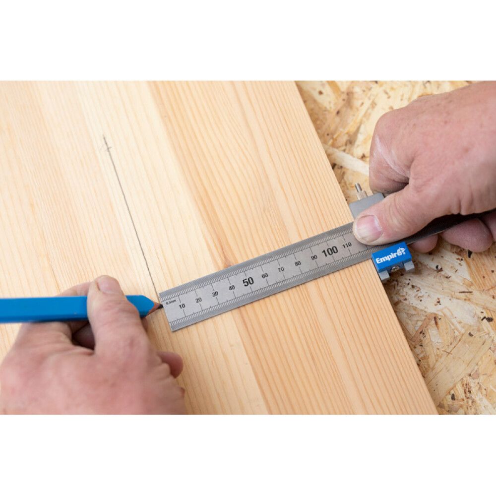 ETÄISYYDEN MÄÄRITIN VIIVAIMEEN EMPIRE