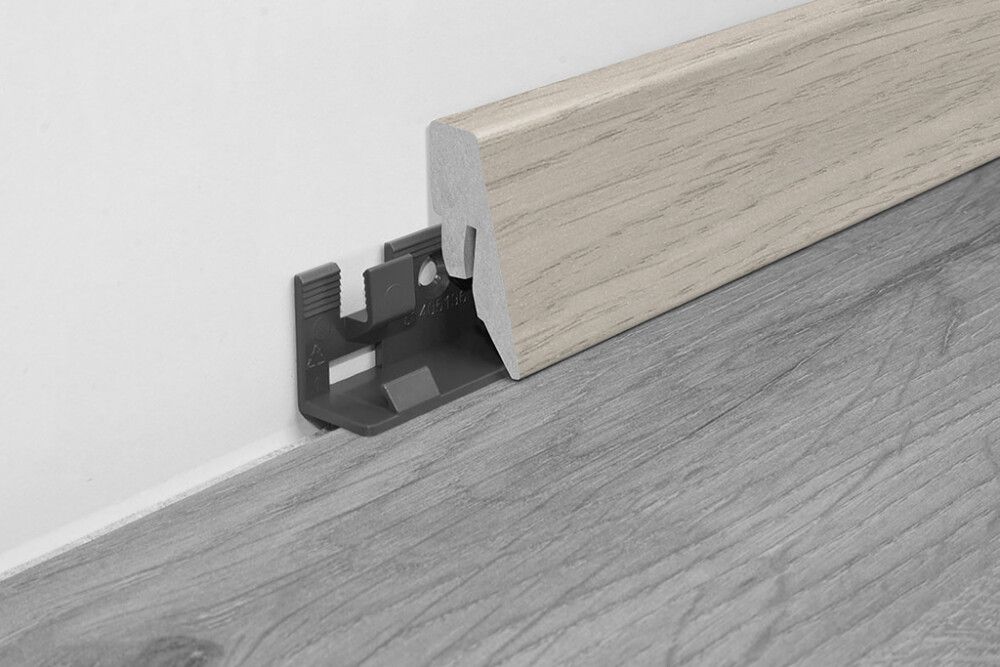 Jalkalista Logoclic K40 C Narvik Tammi MDF 19 x 40 x 2600 mm