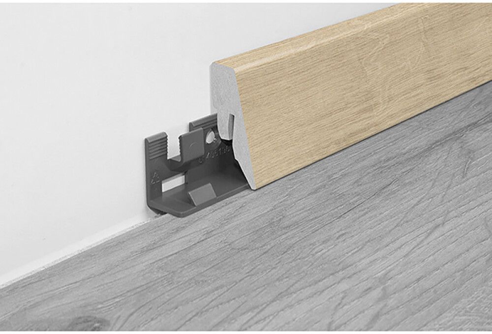 Jalkalista Logoclic K40 C Tammi Milford MDF 19 x 40 x 2600 mm