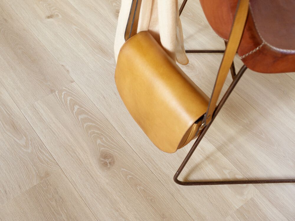 Korkeapainelattia BerryAlloc Original Elegant Natural Oak