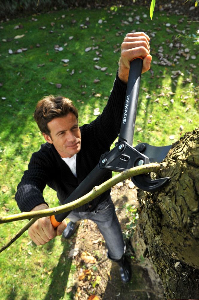 Raivaussakset Fiskars PowerGear S koukkuterällä