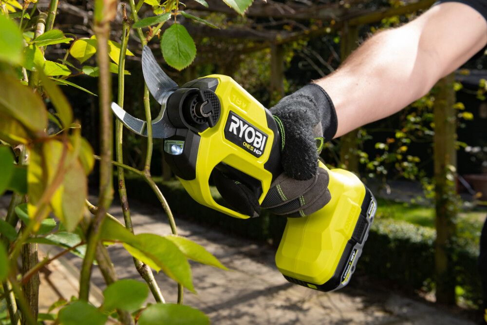 Oksasakset Ryobi ONE+ RY18SCXA-0