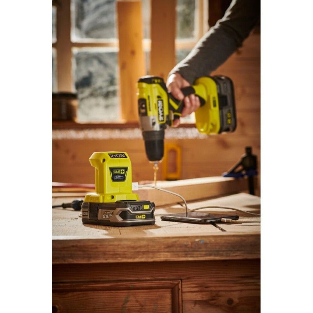 USB-adapteri Ryobi ONE+ R18USB-0 18V