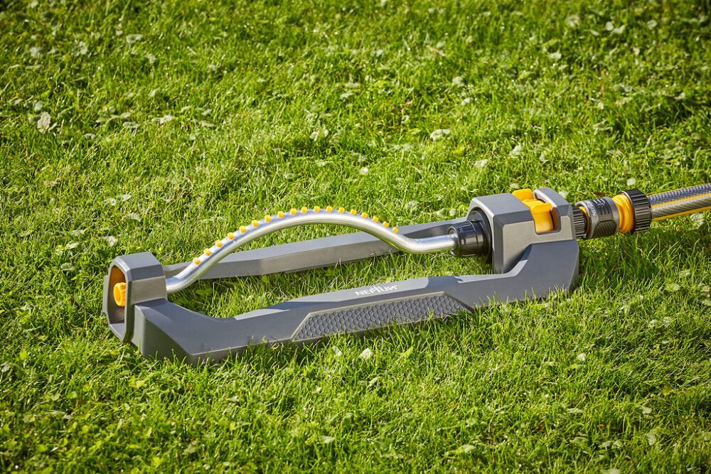 Keinusadetin Neptun 18-suuttimella