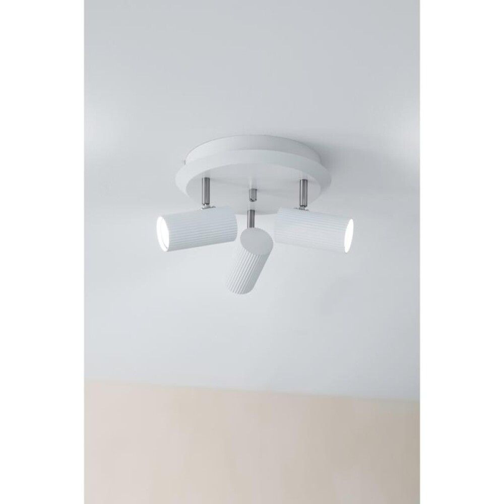 Spottivalaisin Markslöjd Costilla 3-osainen Valkoinen