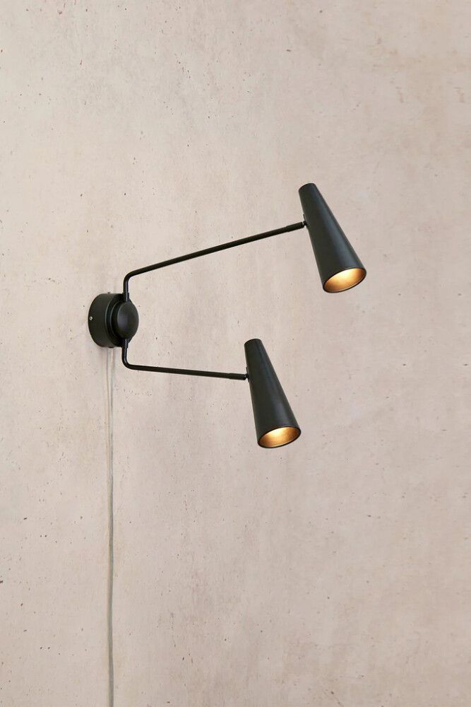 Seinävalaisin Markslöjd Peak 2-os Musta