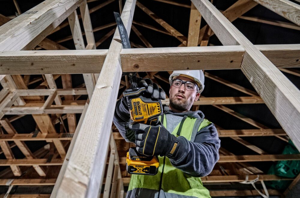 Akkupuukkosaha DeWalt DCS369N-XJ