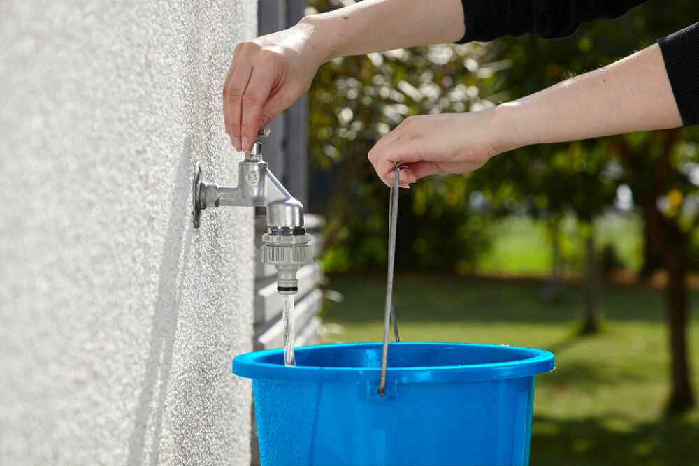 Hanaliitin Gardena Anti-Splash sovittimilla