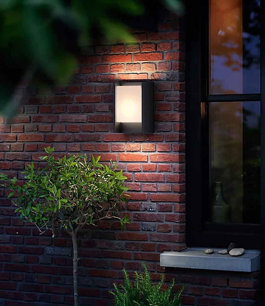 Ulkoseinävalaisin Philips Arbour