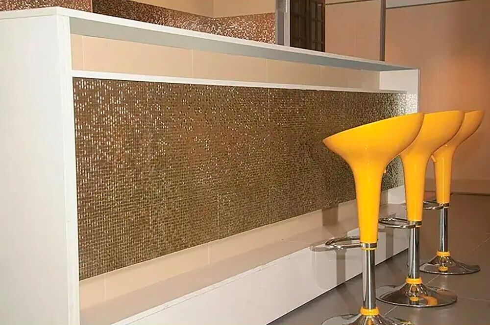 Seinälaatta Metallic by Palazzo Golden Quadra 40 x 40 cm