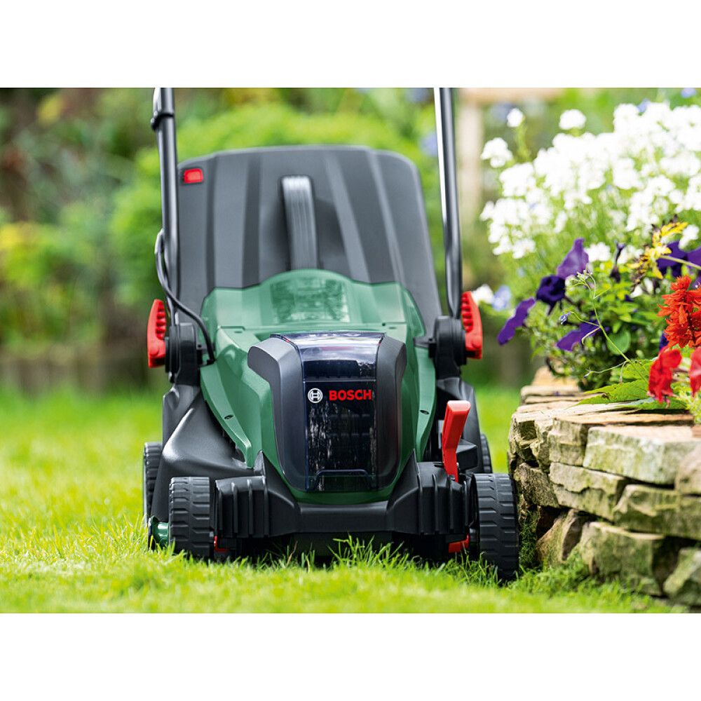 Akkuruohonleikkuri Bosch UniversalRotak 37-550 2 x 4Ah akut