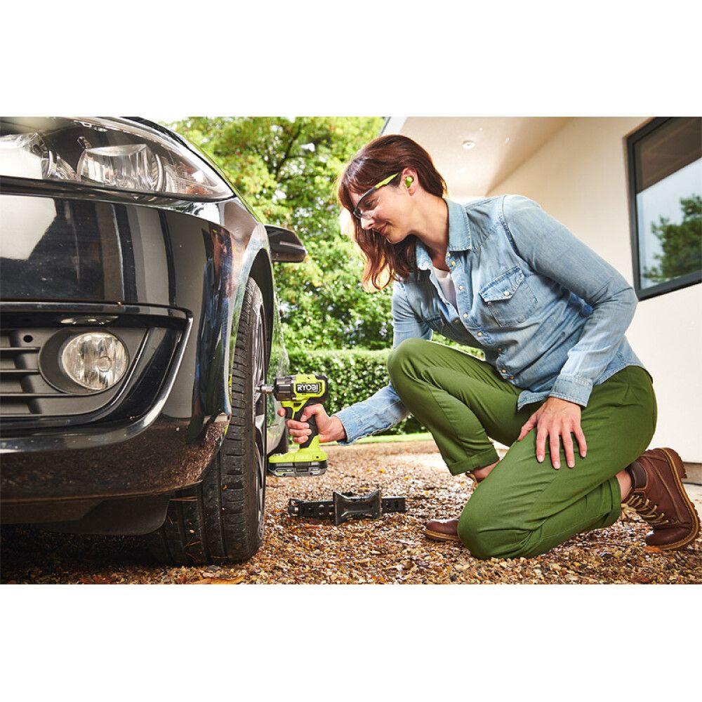 Iskevä mutterinväännin Ryobi ONE+ HP RIW18C-0