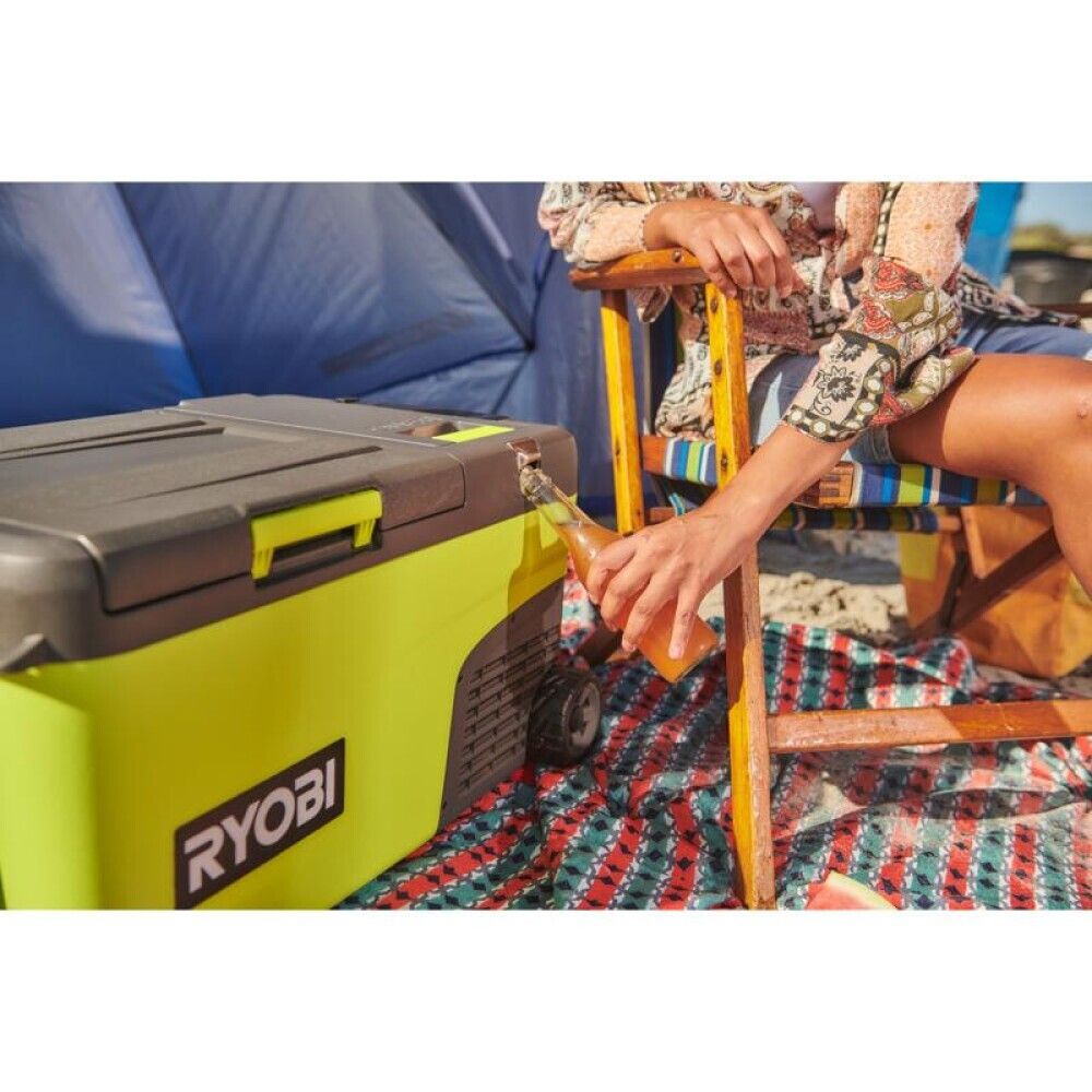 Kylmälaukku / pakastin Ryobi ONE+ RY18CB23A-0