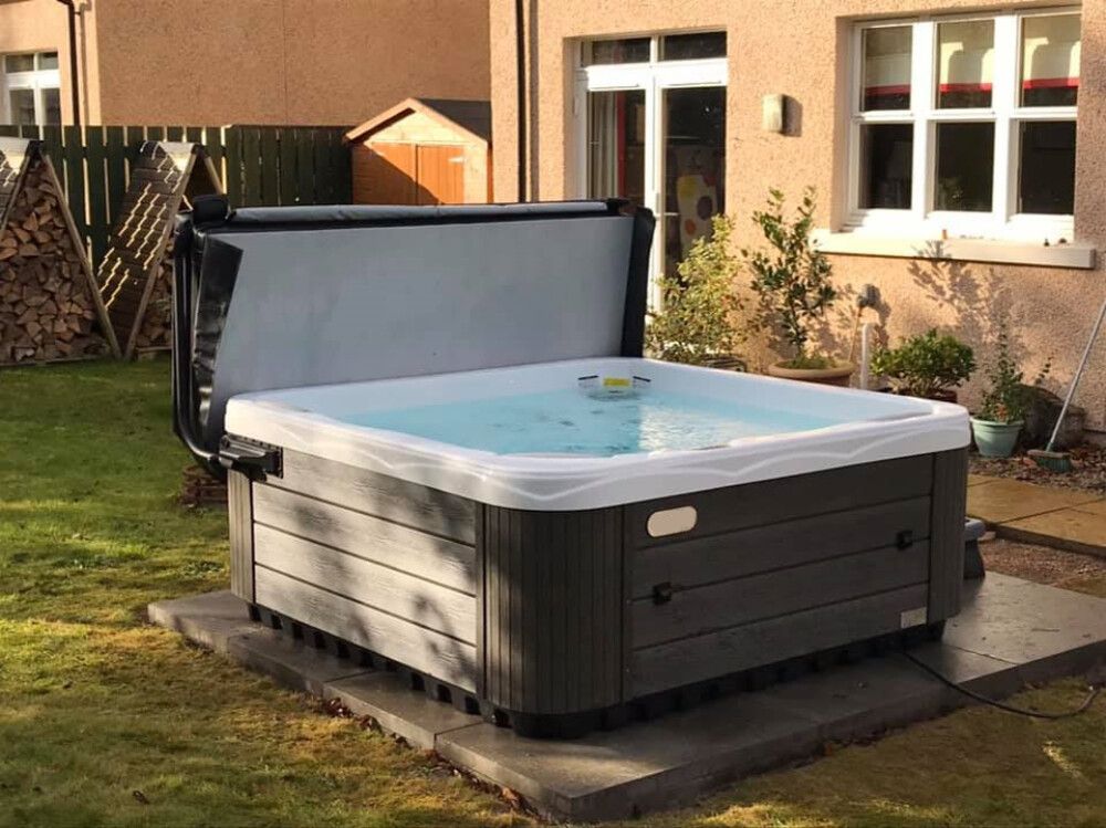 Ulkoporealtaan kansimekanismi Easy