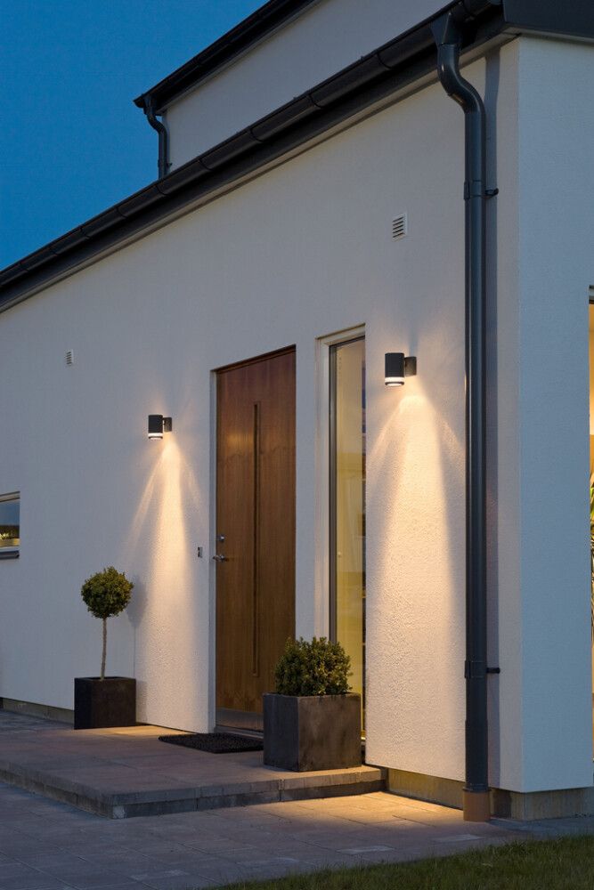 Ulkovalaisin Konstsmide Modena 1-os Musta