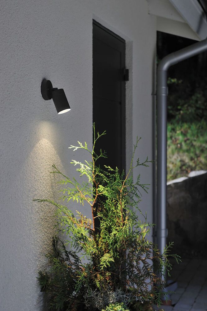 Ulkoseinävalaisin Konstsmide Modena Musta IP44