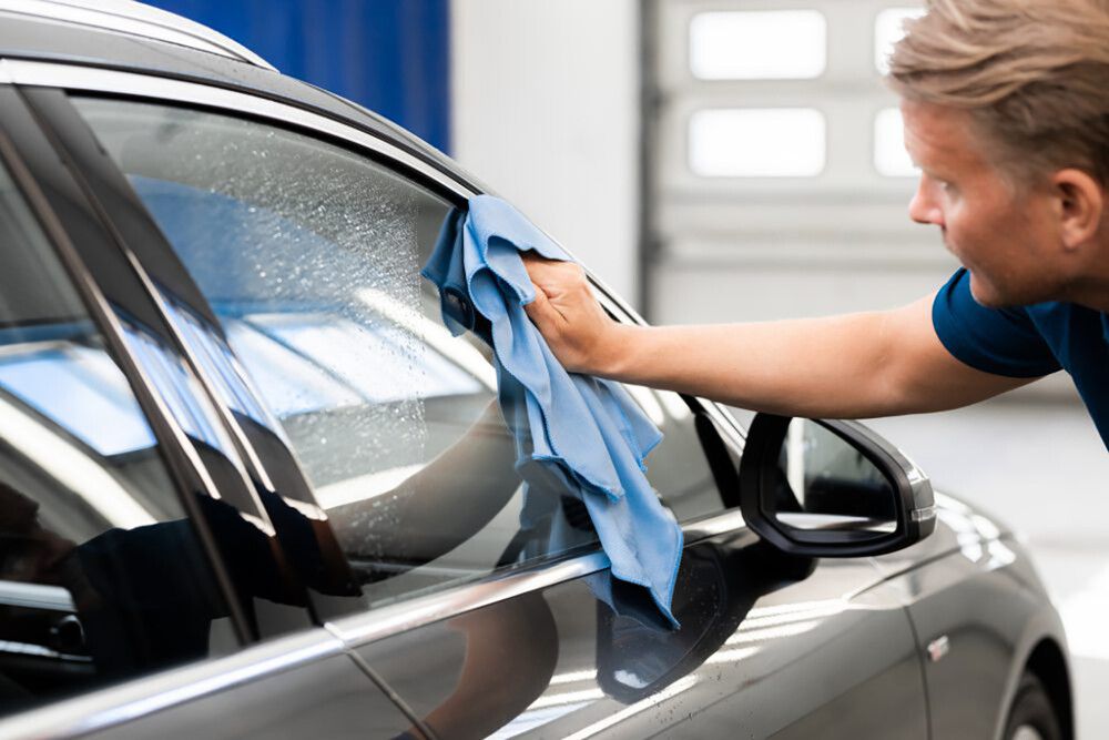 Ikkunaliina autoon Kungs 40 x 40 cm