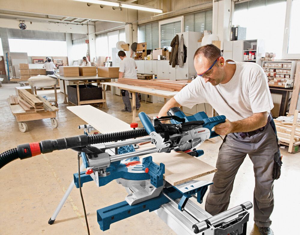 Katkaisu- ja jiirisaha Bosch GCM 8 SJL