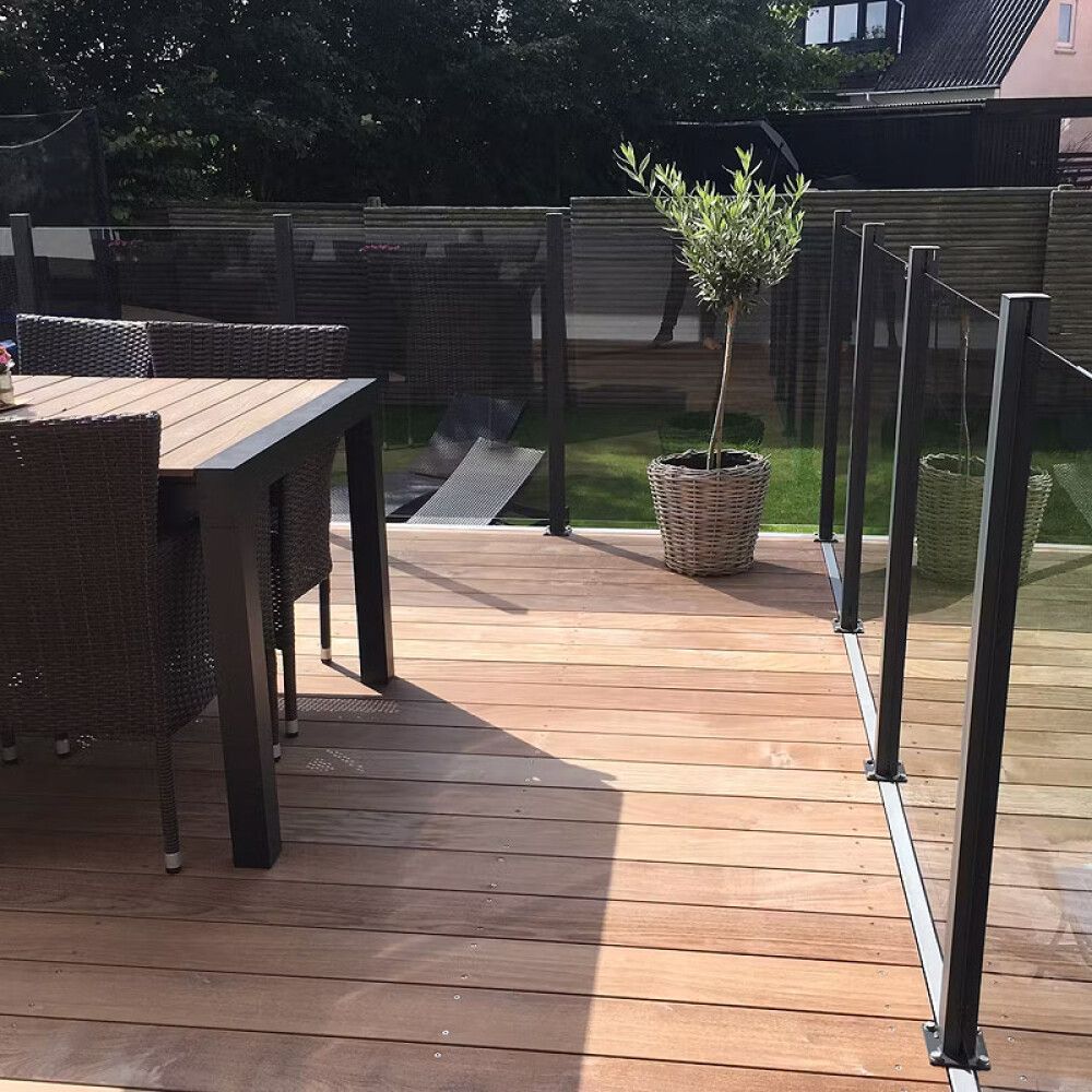 Lasikaide alumiinireunalla 100 x 90 cm