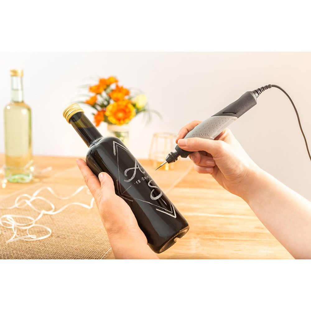 Lasin Etsaussarja Dremel 8-os (682)