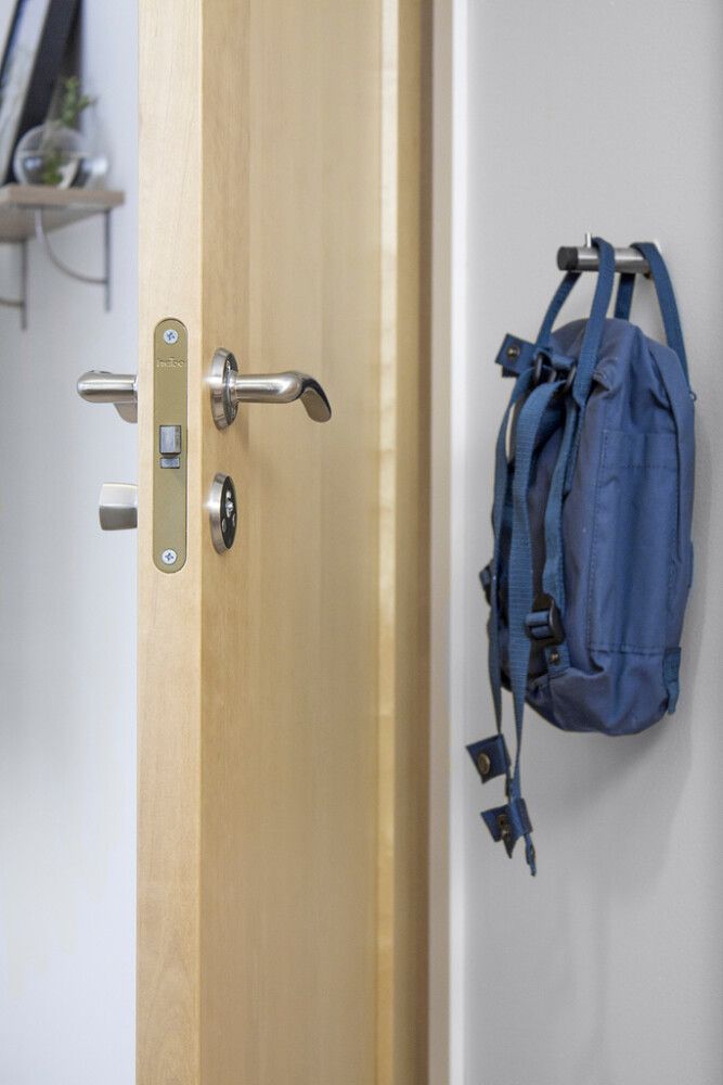 Ovenpysäytin koukku Habo RST