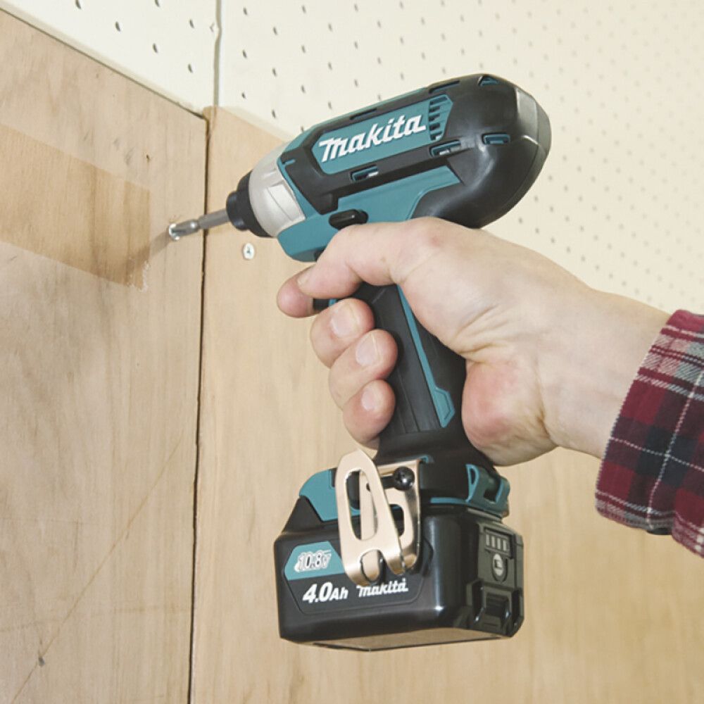 ISKEVÄ RUUVINVÄÄNNIN MAKITA CXT TD110DZ