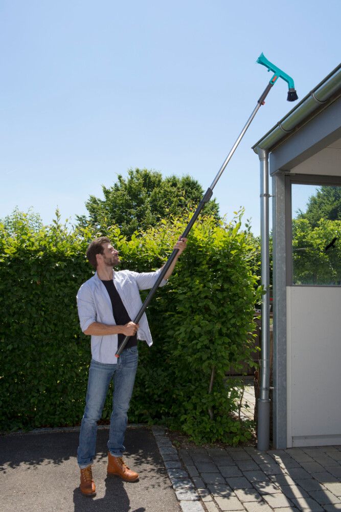 Räystäskourun puhdistaja Gardena Combisystem teleskooppivarrella