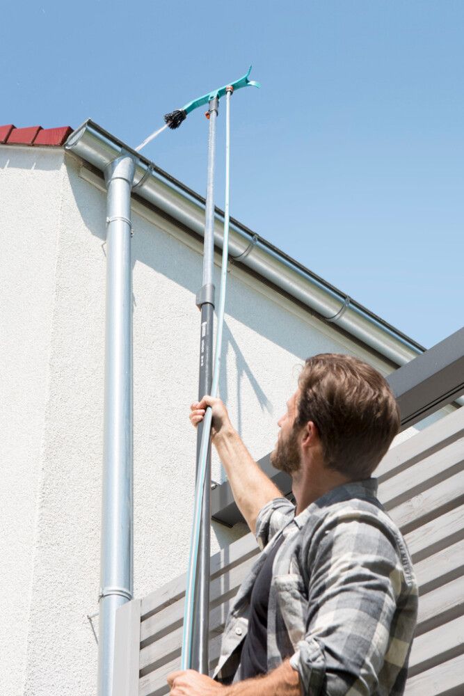 Räystäskourun puhdistaja Gardena Combisystem teleskooppivarrella