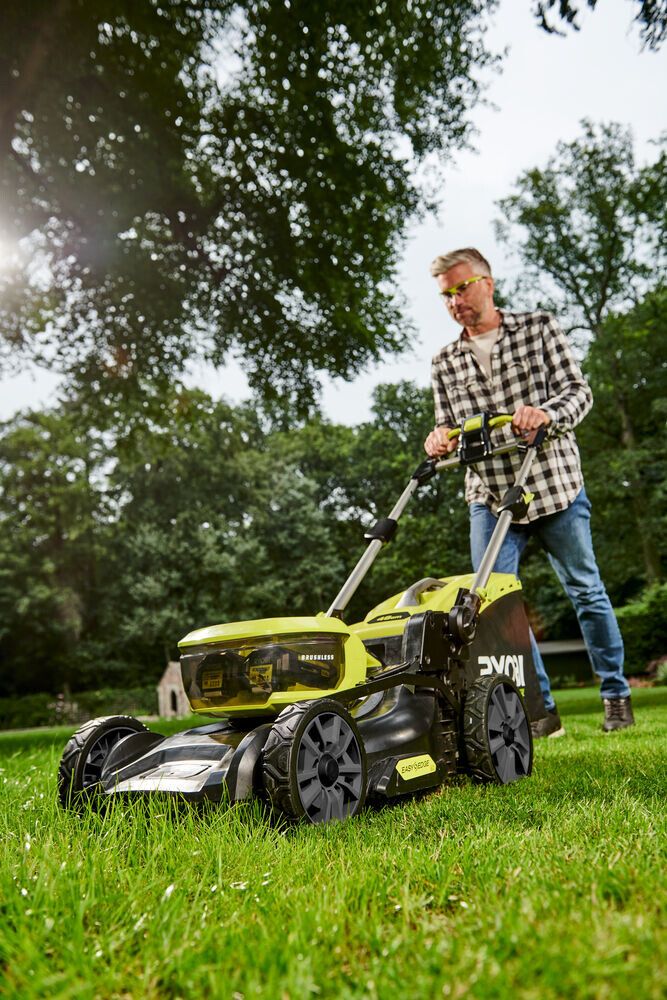 Akkuruohonleikkuri Ryobi RY36LMX46A-140 4 Ah