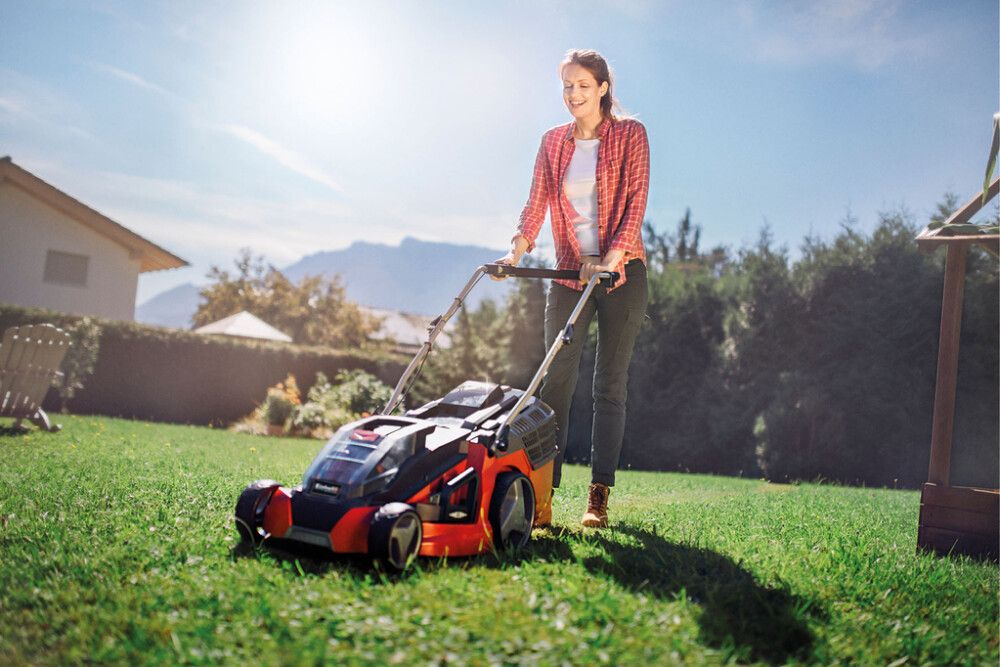 Akkuruohonleikkuri Einhell GE-CM 43 Li 2x4 Ah