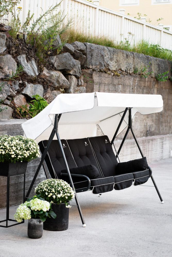 Puutarhakeinu Varax Suvi musta 3-osainen