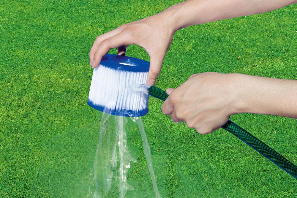 Suodatin Bestway porealtaaseen