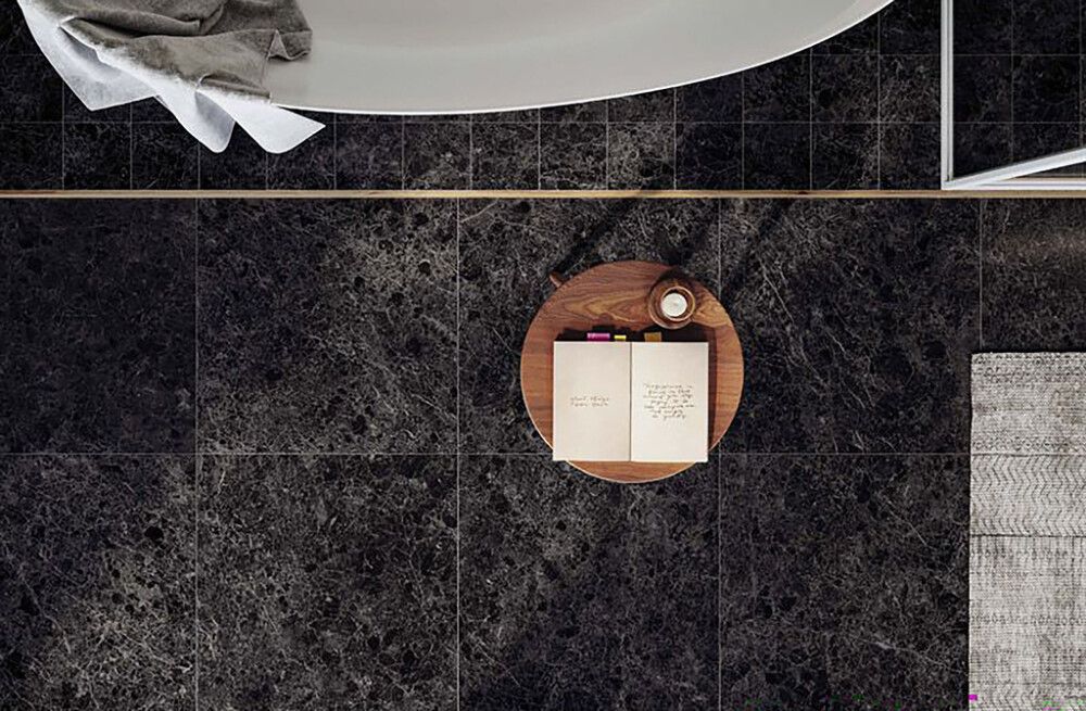 Lattialaatta Corso Italia Marble Mix kiiltävä musta 60 x 60 cm