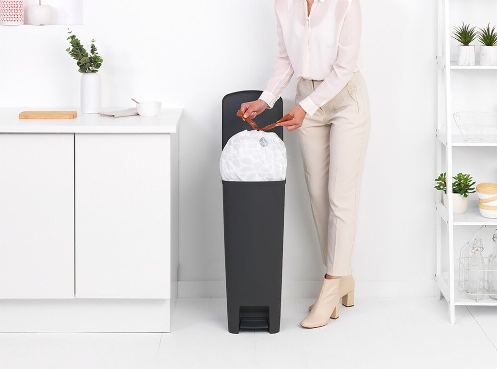 Poljinroskakori Brabantia StepUp 40 l Tummanharmaa