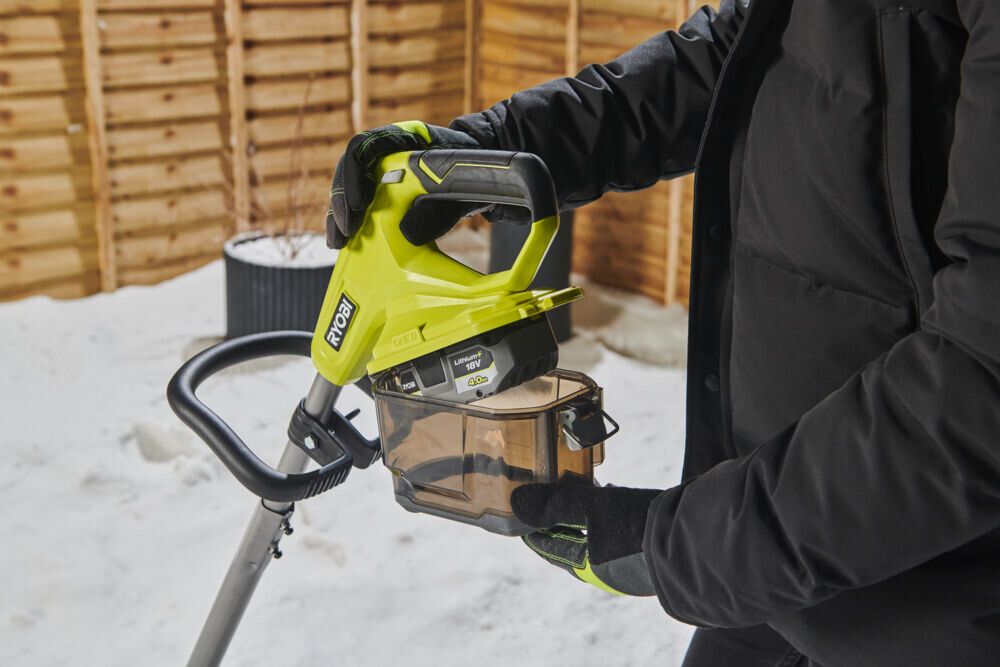 Akkulumilapio Ryobi ONE+ RY18ST25A-0