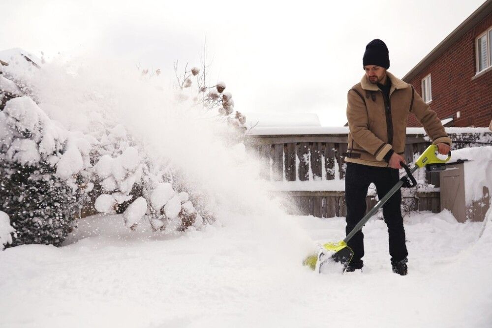 Akkulumilapio Ryobi ONE+ RY18ST25A-140