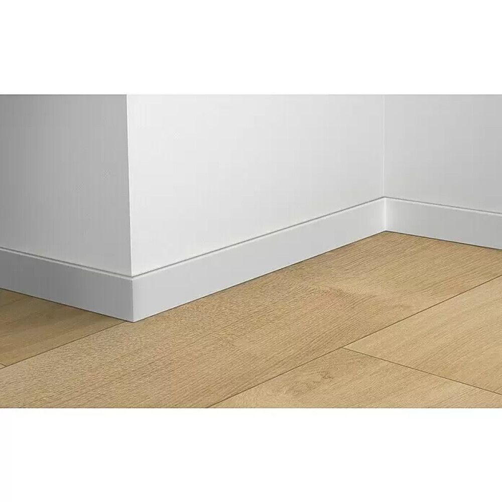 Jalkalista Logoclic ElementPro K58 C Valkoinen 18 x 58 x 2400 mm