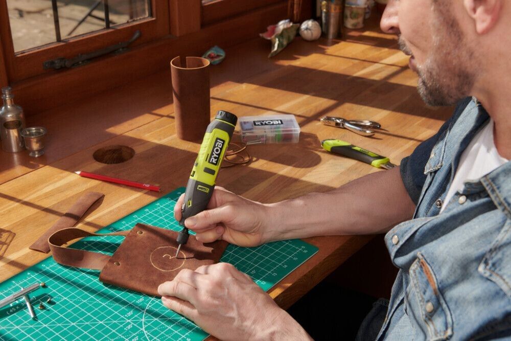 Monitoimityökalu Ryobi USB Lithium RRT4-120GA15