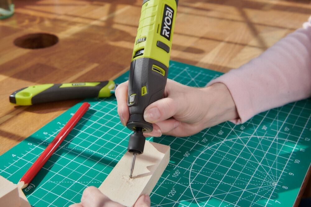 Monitoimityökalu Ryobi USB Lithium RRT4-120GA15