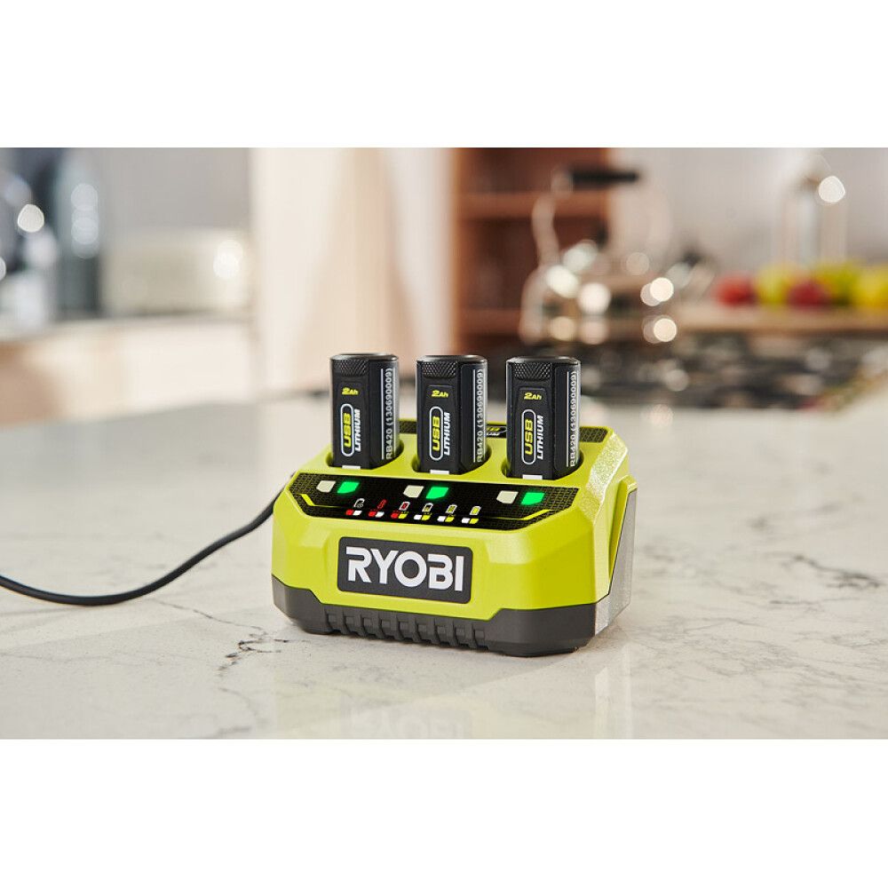Laturi Ryobi USB Lithium RC43P 3-porttinen