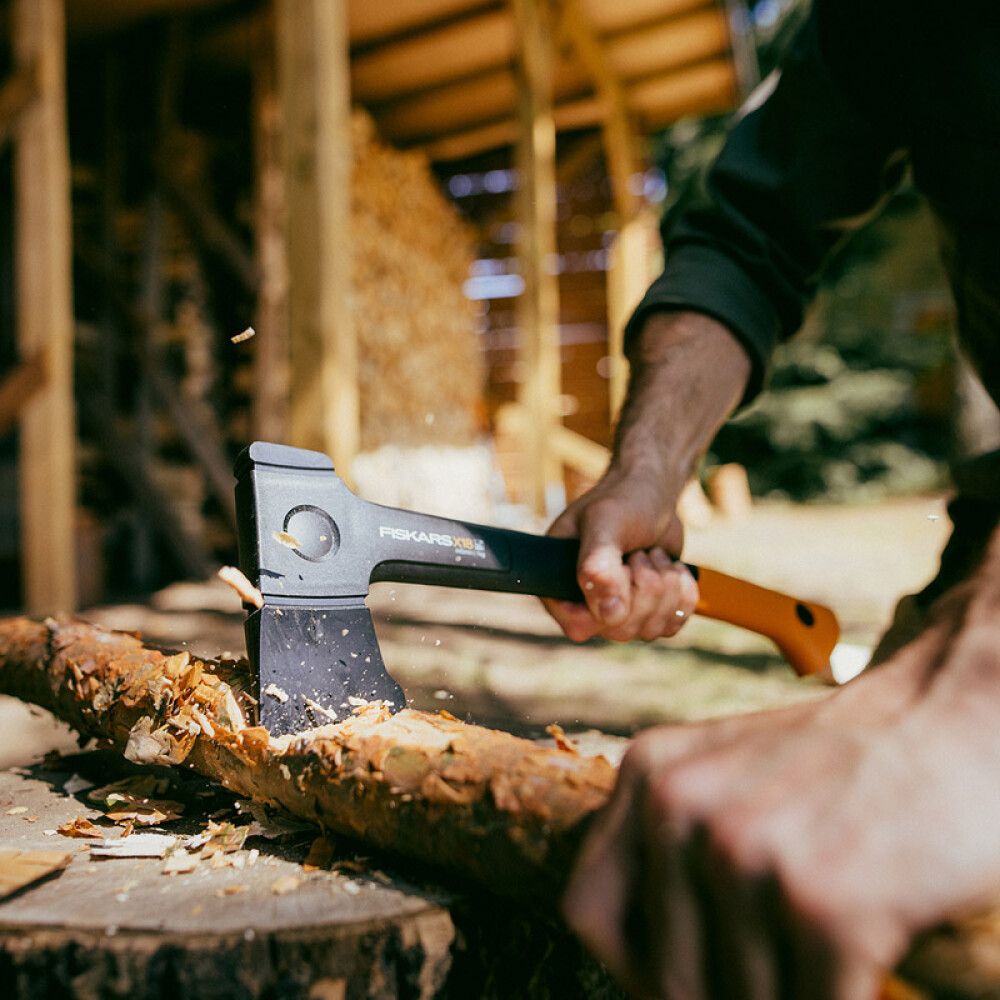 Yleiskirves Fiskars X18