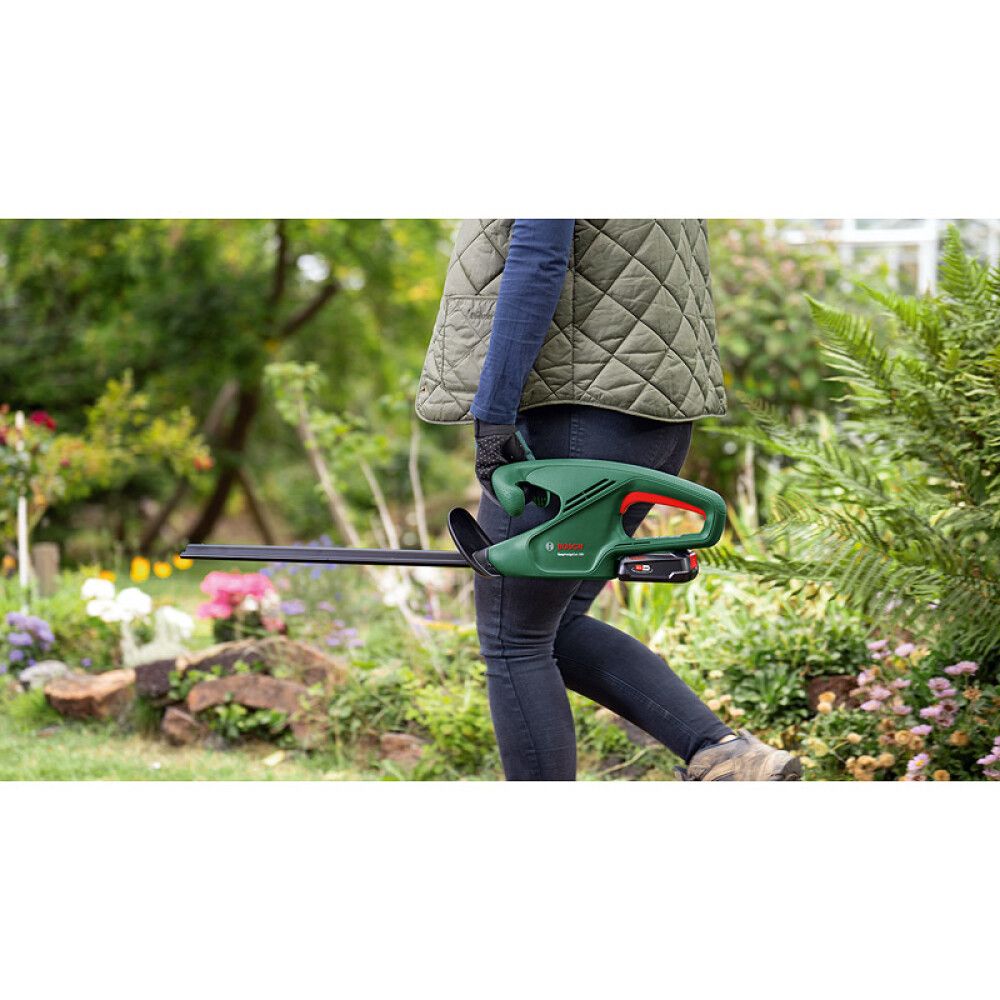 Akkupensasleikkuri Bosch EasyHedgeCut 18V 44-11 Solo