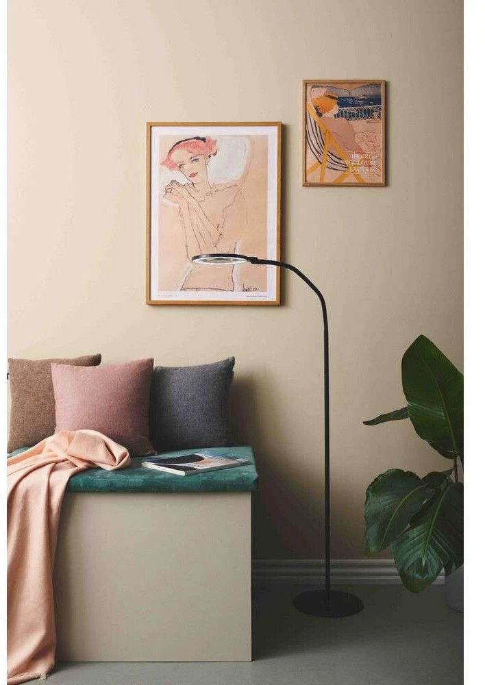 Lattiavalaisin Halo Design Magni musta 130 cm